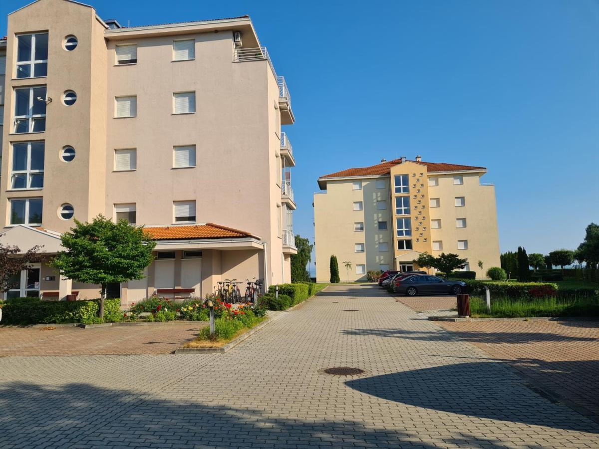 Eda Beach Apartman Siofok Exterior photo