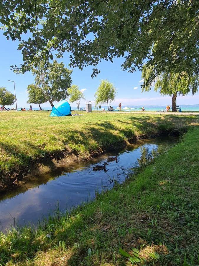 Eda Beach Apartman Siofok Exterior photo