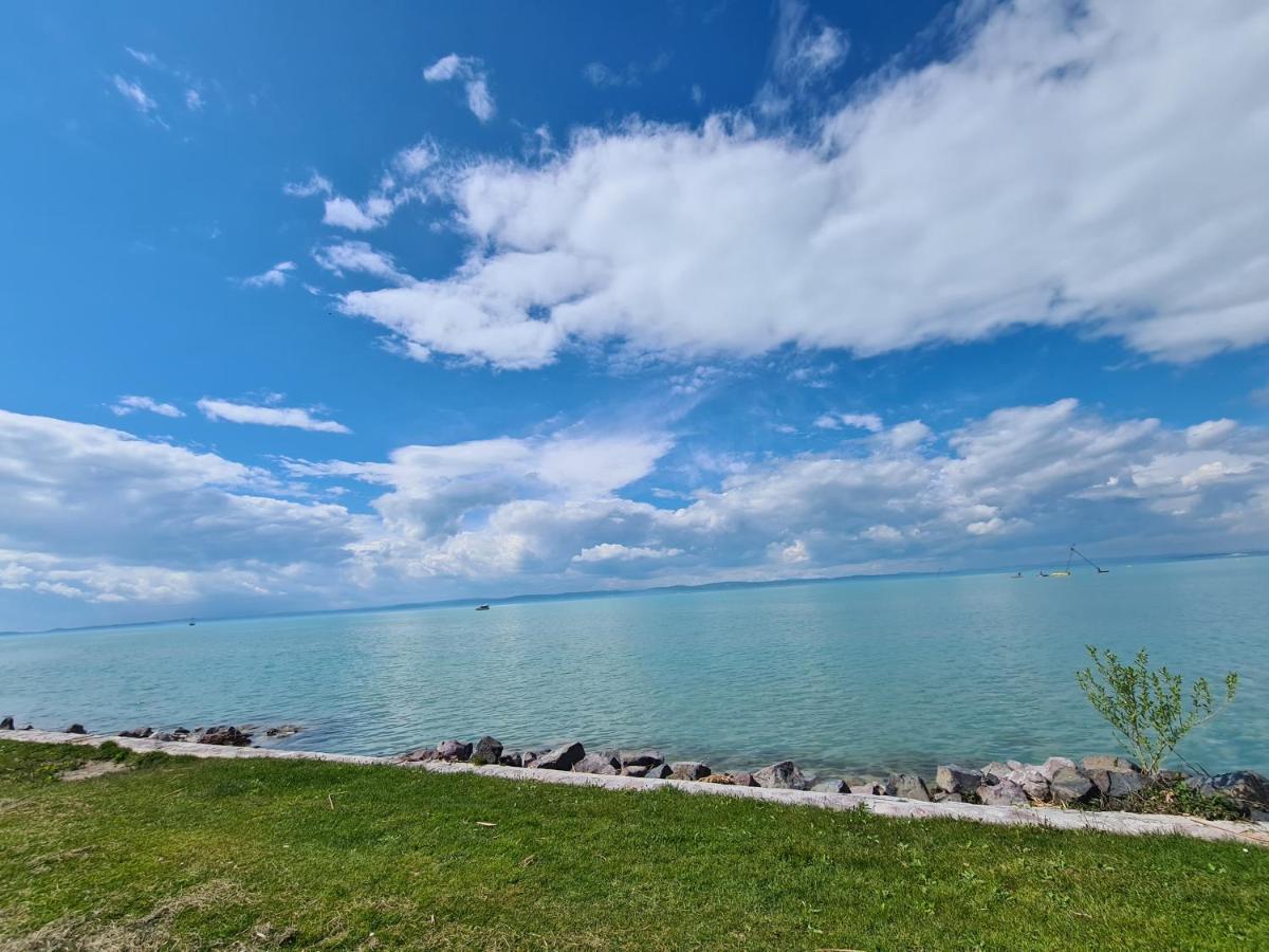 Eda Beach Apartman Siofok Exterior photo